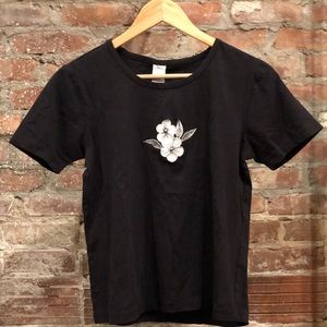 Black tee shirt
